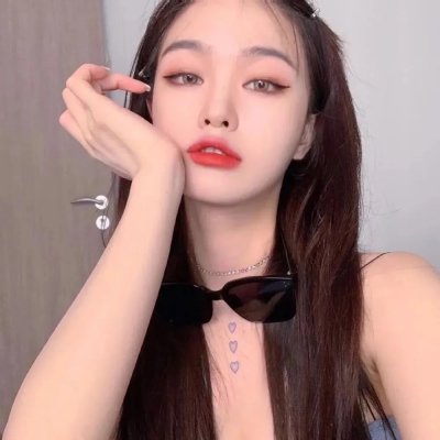 夜晚的水母不会游泳